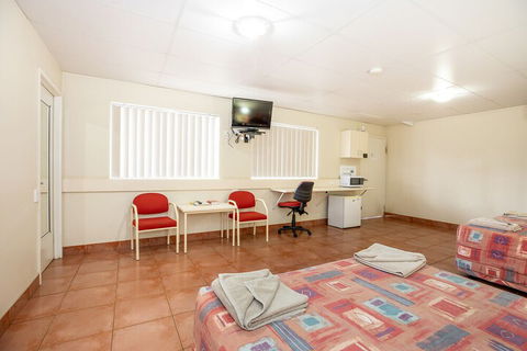 Leichhardt Hotel Motel - Accommodation Rockhampton 7