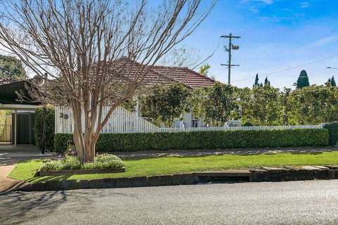 Viola House - Accommodation Rockhampton 2