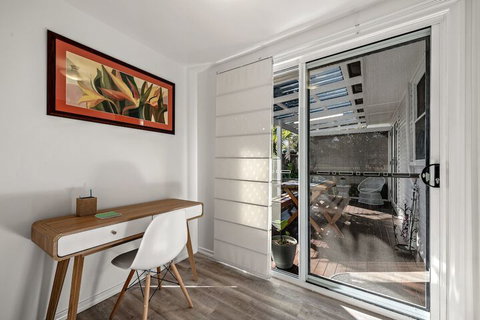 Viola House - Accommodation Rockhampton 6