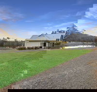 Brokenback Views Country Estate - Accommodation Rockhampton