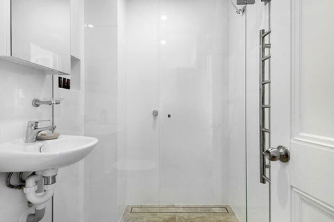 Coachhouse On The Beach - Accommodation Rockhampton 2