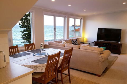Coachhouse On The Beach - Accommodation Rockhampton 6