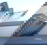 A Brand new house near boxhill - Accommodation Rockhampton