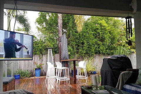 Beach Bliss Queen Bed BBQ Pool Netflix - Accommodation Rockhampton 7