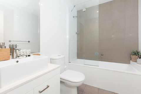 Redfern One Bedroom Apartment With Views - Accommodation Rockhampton 1