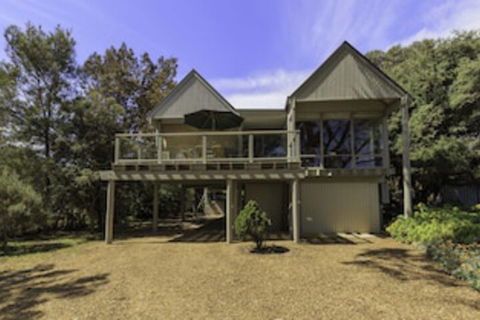 Tranquillity On Riverview 33 Riverview Drive - Accommodation Rockhampton 0