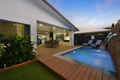 89 At The Edge - Accommodation Rockhampton 6