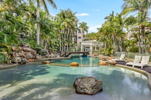 Stunning Ocean Views Large 3 Bedroom - Accommodation Rockhampton 0