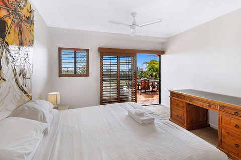 Stunning Ocean Views Large 3 Bedroom - Accommodation Rockhampton 7