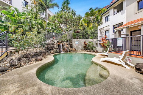 Stunning Ocean Views Large 3 Bedroom - Accommodation Rockhampton 2