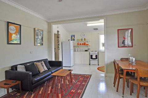 SEA Whispers Inlet Side - Accommodation Rockhampton 4