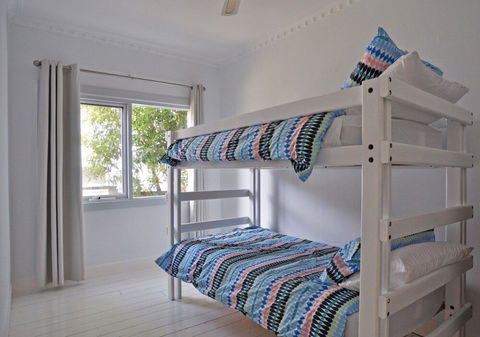 SEA Whispers Inlet Side - Accommodation Rockhampton 6