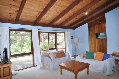 Beechwood Surf Side - Accommodation Rockhampton 1