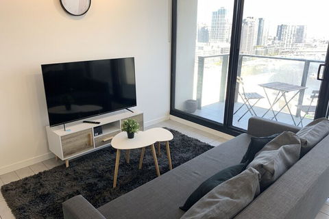 JC Water View Apartment On La Trobe - Accommodation Rockhampton 2