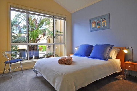 THE Sails 4 Linen Included Central Location - Accommodation Rockhampton 3