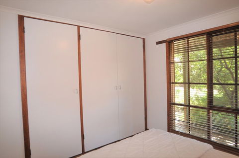 Palm Waters 4 PET Friendly - Accommodation Rockhampton 2