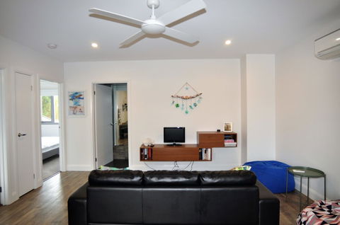 Sunnyside Surf Side - Accommodation Rockhampton 1