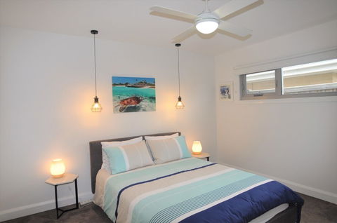 Sunnyside Surf Side - Accommodation Rockhampton 4
