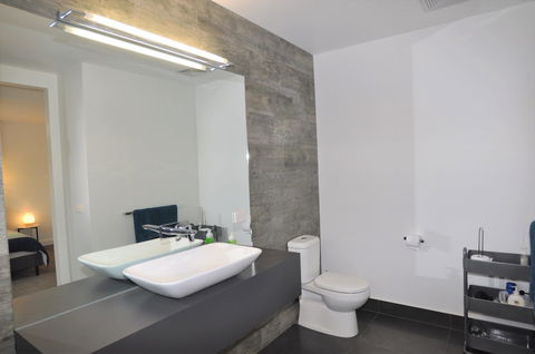 Sunnyside Surf Side - Accommodation Rockhampton 0