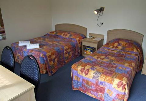 Kangaroo Motel - Accommodation Rockhampton 0