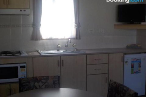 Southside Village - Accommodation Rockhampton 7