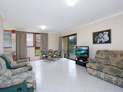 2 / 8 Banks Avenue Easy Walk To Tweed Heads Bowls Club - Accommodation Rockhampton 5