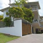 Unit 2 Sea Breeze Villas Coolum Beach - Accommodation Rockhampton 0