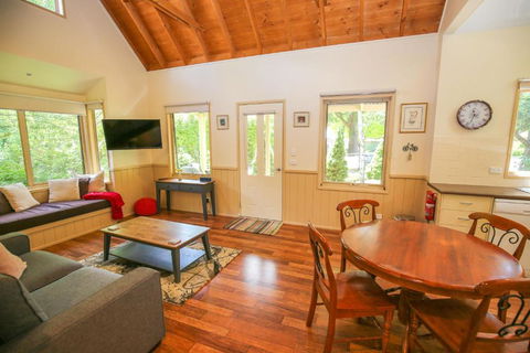 Alpine Arnica Cottage 1 - Accommodation Rockhampton 3