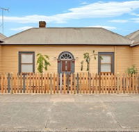 Robinson Cottage - Accommodation Rockhampton