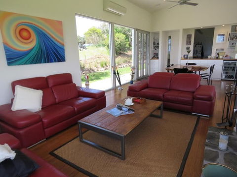 Lush Pastures - Accommodation Rockhampton 3