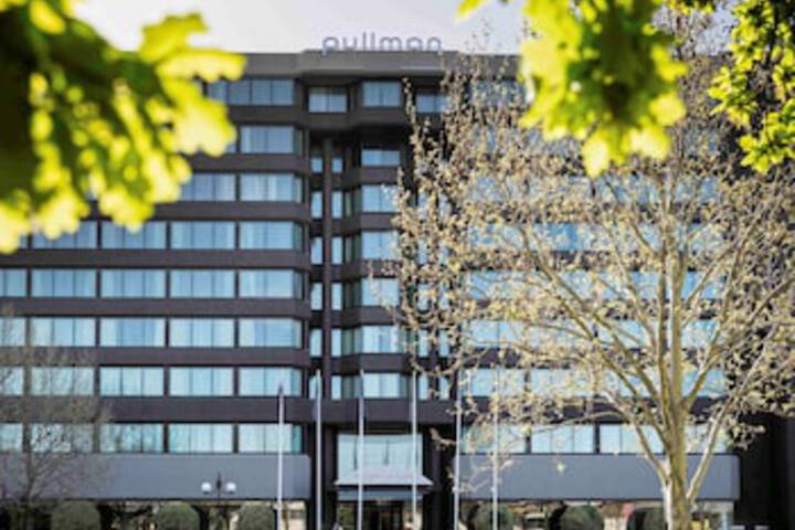 Melbourne VIC Accommodation Rockhampton