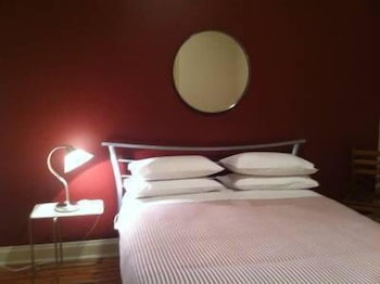 Lotte's Cottage - Accommodation Rockhampton 6