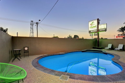 Chalet Motor Inn - Accommodation Rockhampton 6