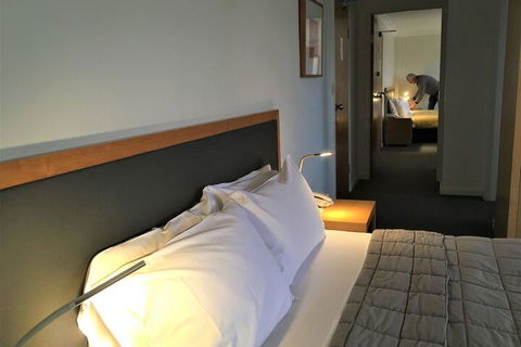 Park Ridge Retreat - Accommodation Rockhampton 7