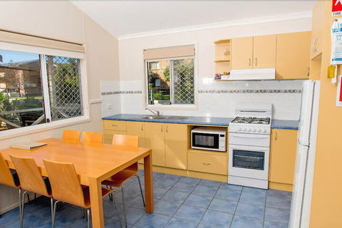 Reflections Holiday Parks Hawks Nest - Accommodation Rockhampton 7