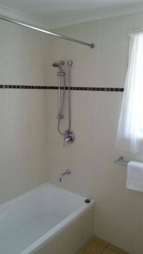 Armidale Pines Motel - Accommodation Rockhampton 5