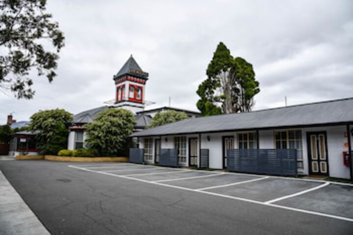 Lenah Valley TAS Accommodation Rockhampton