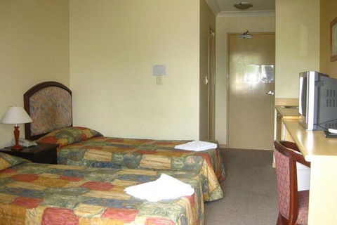 Sapphire Resort - Accommodation Rockhampton 7