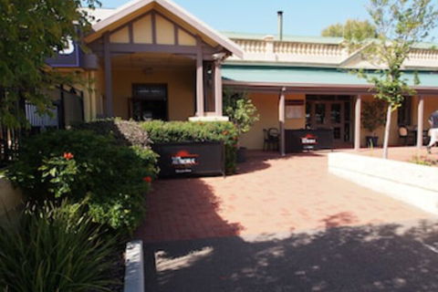 Dongara Hotel Motel - Accommodation Rockhampton 0
