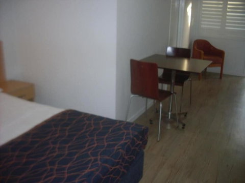 Airway Motel - Accommodation Rockhampton 3