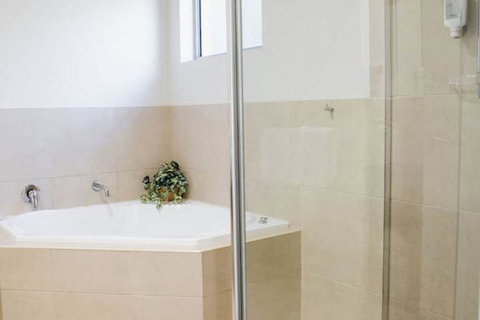Noosa Heads Motel - Accommodation Rockhampton 7