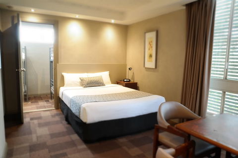 Parkville Place Serviced Apartments - Accommodation Rockhampton 2