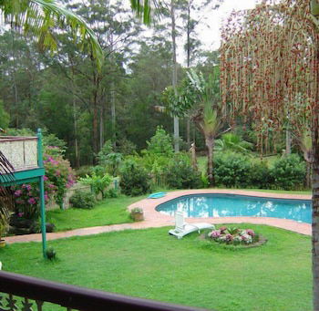 Riviera Bed And Breakfast - Accommodation Rockhampton 1