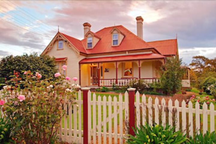 Surges Bay TAS Accommodation Rockhampton