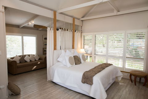 Boathouse - Birks River Retreat - Birks Harbour - Accommodation Rockhampton 6