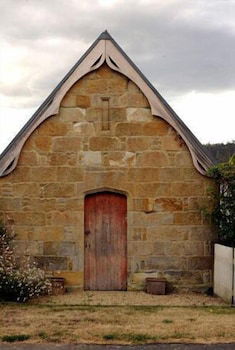 Red Feather Inn - Accommodation Rockhampton 0