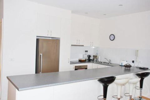 POSITION PERFECT CENTRAL INVERLOCH - Accommodation Rockhampton 5