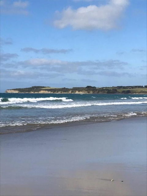 SURFSIDE GETAWAY In PICTURESQUE INVERLOCH - Accommodation Rockhampton 3