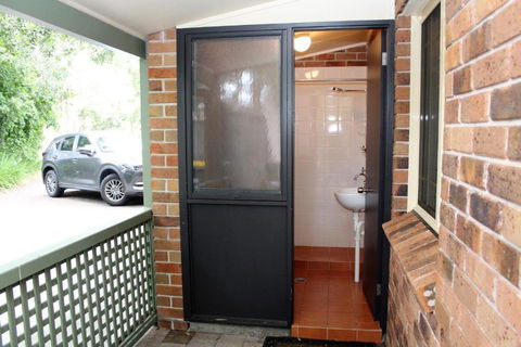 3 MELALEUCA - Accommodation Rockhampton 3