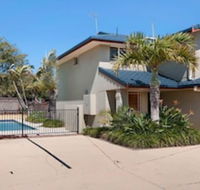 Casuarina 1 - Accommodation Rockhampton